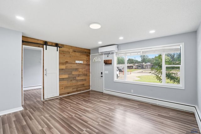 242 E FAIRMONT BLVD, Rapid City, SD 57701