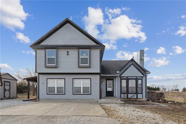 19439 254th Street, Tonganoxie, KS 66086