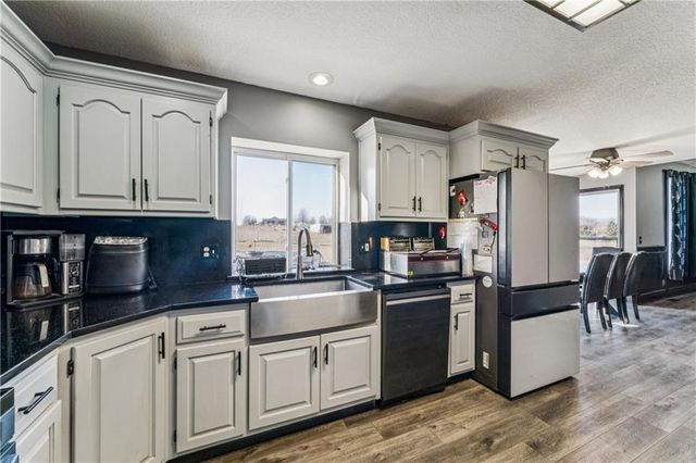 19439 254th Street, Tonganoxie, KS 66086