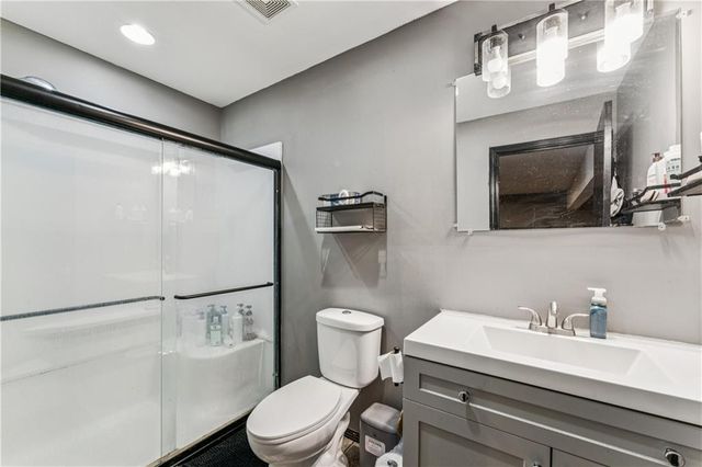 19439 254th Street, Tonganoxie, KS 66086