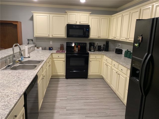 1349 N Corsica Drive, Fayetteville, AR 72704