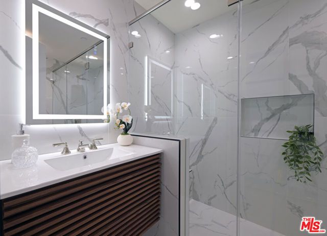 10601 Wilshire Boulevard 1404, Los Angeles, CA 90024