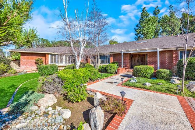 1559 N Mustang Avenue, Orange, CA 92869