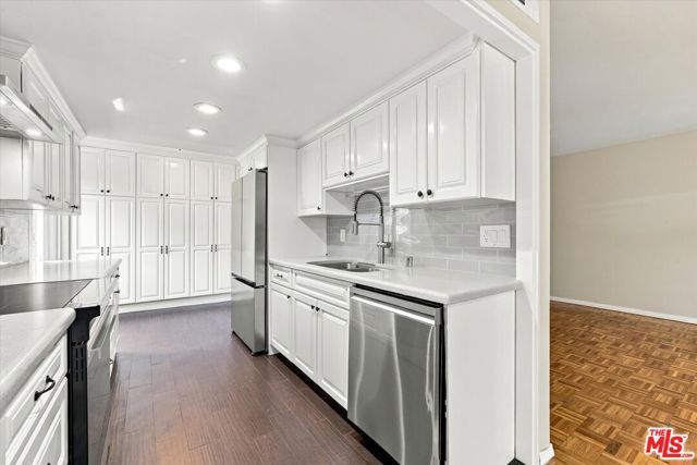 5870 Green Valley Circle 309, Culver City, CA 90230