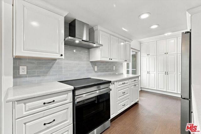 5870 Green Valley Circle 309, Culver City, CA 90230