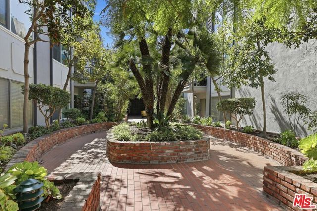 5870 Green Valley Circle 309, Culver City, CA 90230