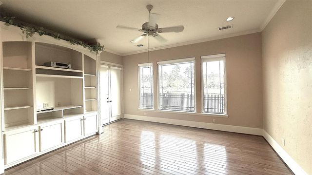 8103 Hideaway Lake Circle, Spring, TX 77389