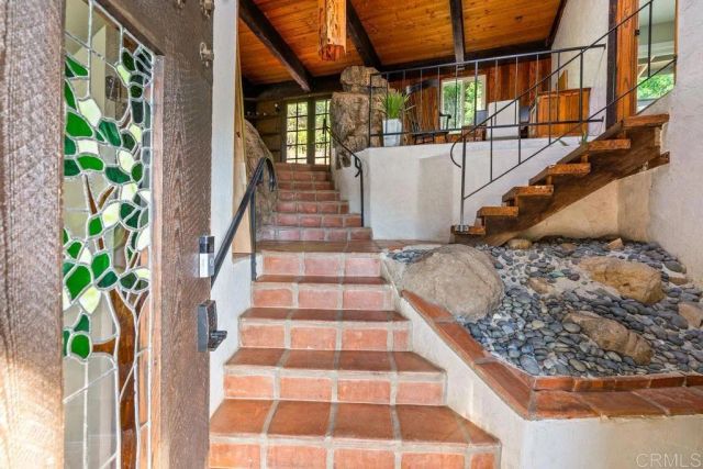 2870 N Twin Oaks Valley Road, San Marcos, CA 92069