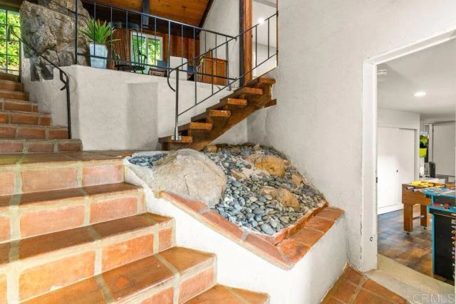 2870 N Twin Oaks Valley Road, San Marcos, CA 92069