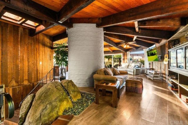 2870 N Twin Oaks Valley Road, San Marcos, CA 92069