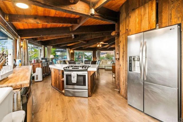2870 N Twin Oaks Valley Road, San Marcos, CA 92069