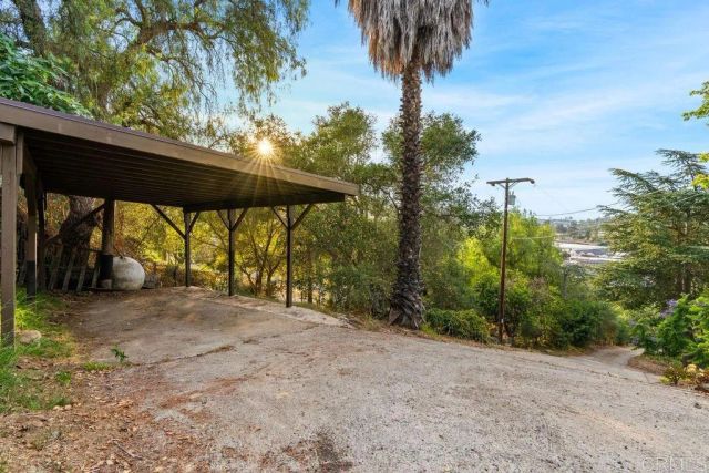 2870 N Twin Oaks Valley Road, San Marcos, CA 92069