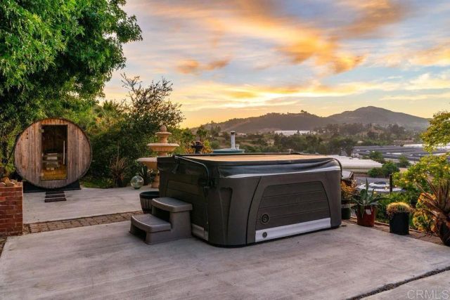 2870 N Twin Oaks Valley Road, San Marcos, CA 92069