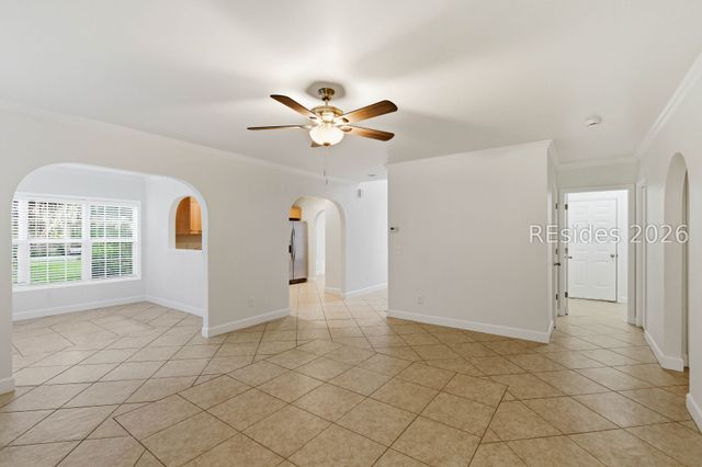 11 Kings Ct, Hilton Head Island, SC 29926