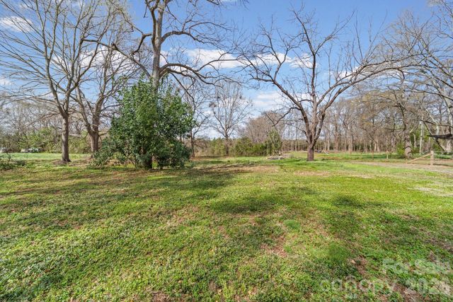 1930 S Post Road, Shelby, NC 28152