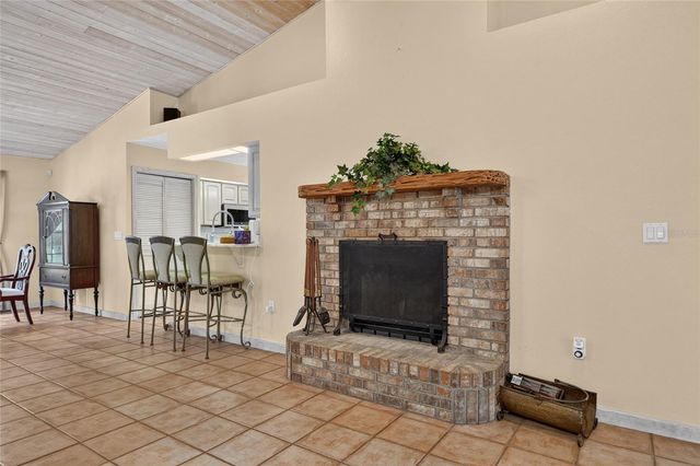 7300 SW 204TH AVENUE, Dunnellon, FL 34431