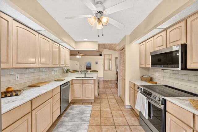 7300 SW 204TH AVENUE, Dunnellon, FL 34431