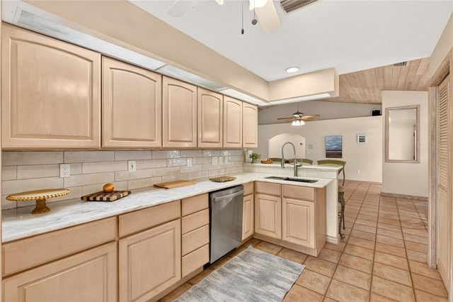 7300 SW 204TH AVENUE, Dunnellon, FL 34431