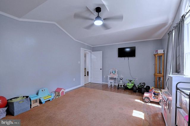 121 SWEETBRIAR LN, Winchester, VA 22603