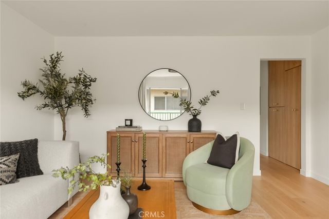 334 Gladys Avenue 305, Long Beach, CA 90814