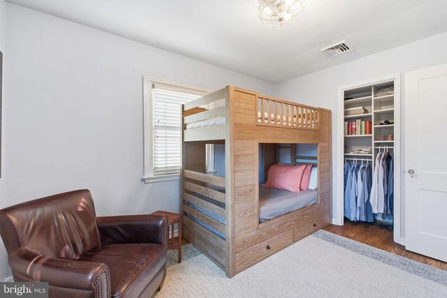 1120 POWHATAN ST, Alexandria, VA 22314