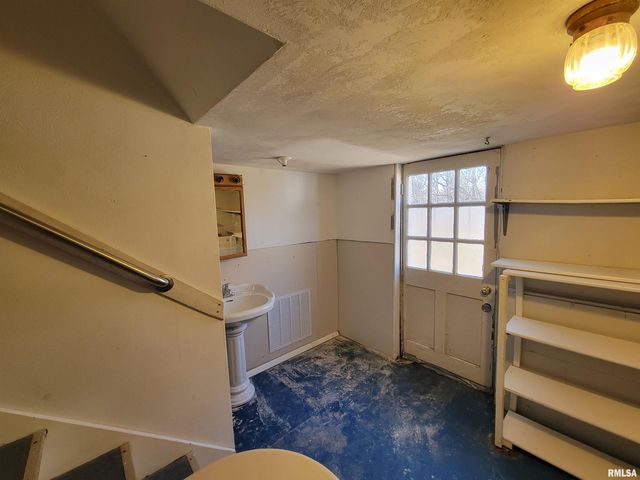 129 BRENTWOOD Drive, East Peoria, IL 61611