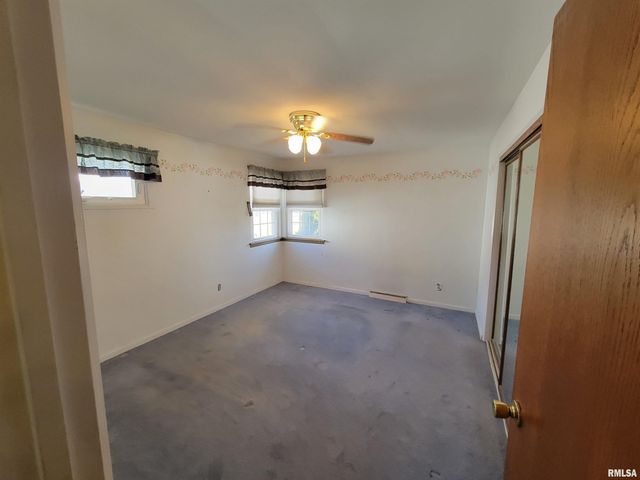 129 BRENTWOOD Drive, East Peoria, IL 61611