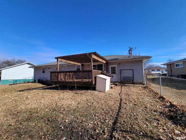 129 BRENTWOOD Drive, East Peoria, IL 61611