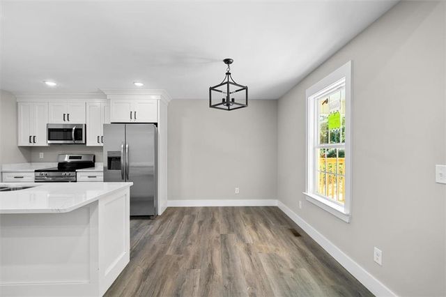 135 Azalea Street SW, Calhoun, GA 30701