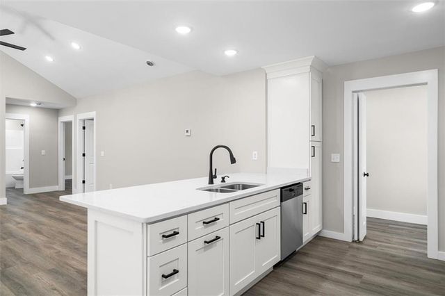 135 Azalea Street SW, Calhoun, GA 30701