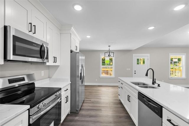 135 Azalea Street SW, Calhoun, GA 30701