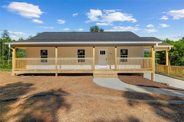 135 Azalea Street SW, Calhoun, GA 30701