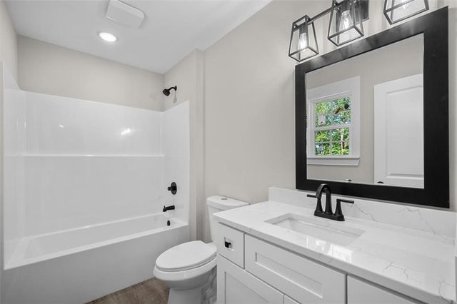135 Azalea Street SW, Calhoun, GA 30701