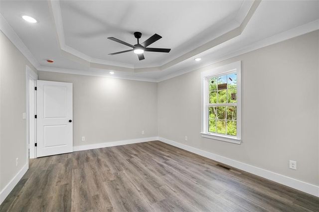 135 Azalea Street SW, Calhoun, GA 30701