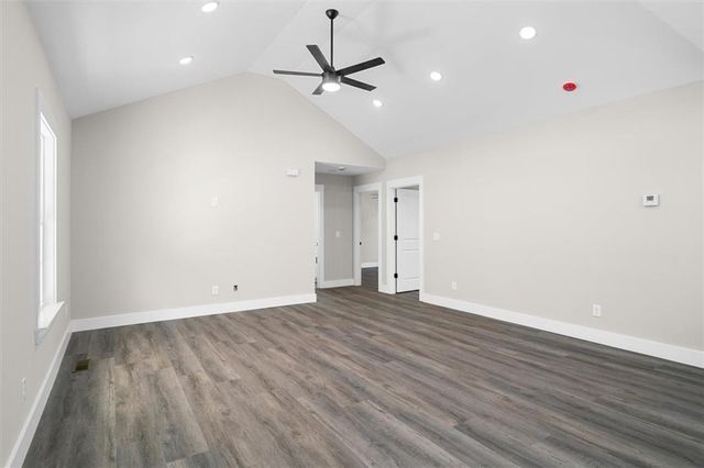 135 Azalea Street SW, Calhoun, GA 30701