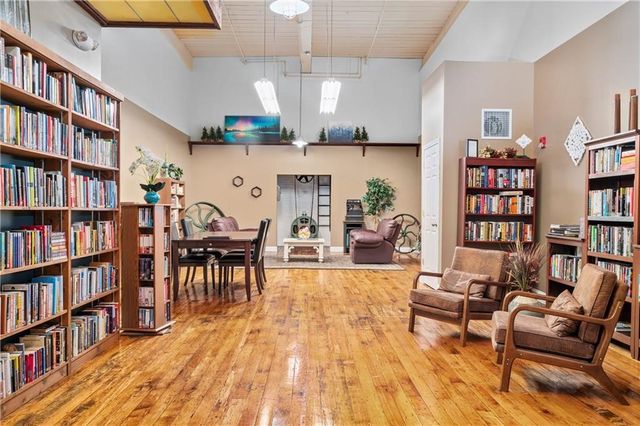 1 Tupperware Drive 138, North Smithfield, RI 02896