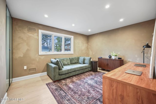 25 Maple Street, Spotswood, NJ 08884