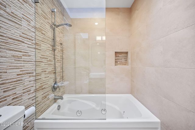 25 Maple Street, Spotswood, NJ 08884