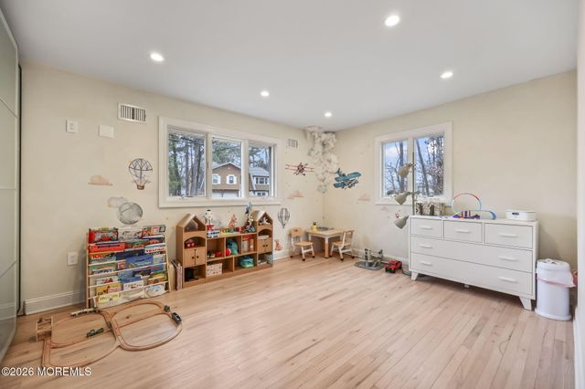 25 Maple Street, Spotswood, NJ 08884