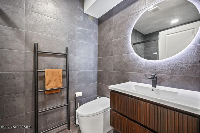 25 Maple Street, Spotswood, NJ 08884