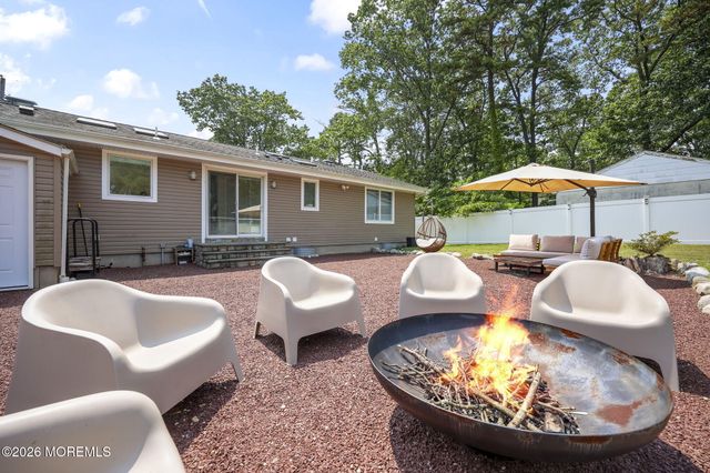 25 Maple Street, Spotswood, NJ 08884