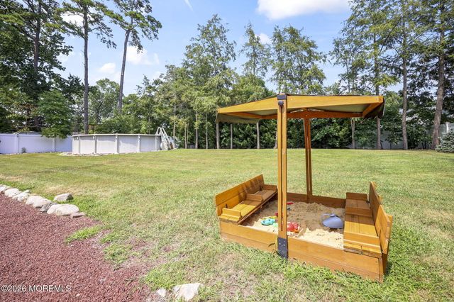 25 Maple Street, Spotswood, NJ 08884