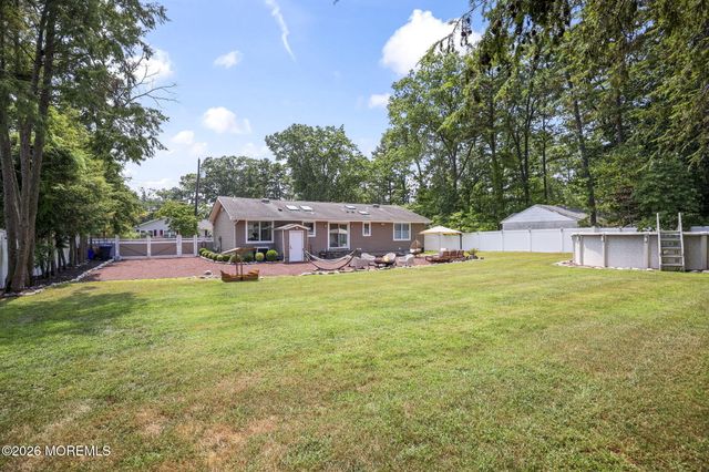 25 Maple Street, Spotswood, NJ 08884