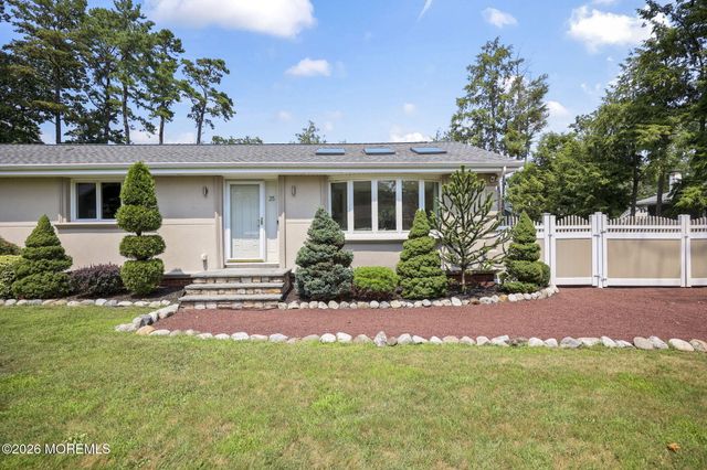 25 Maple Street, Spotswood, NJ 08884