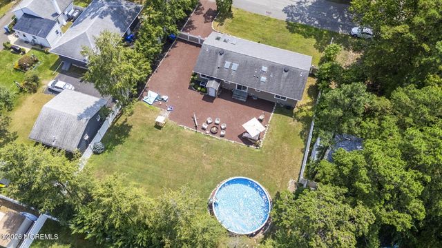 25 Maple Street, Spotswood, NJ 08884