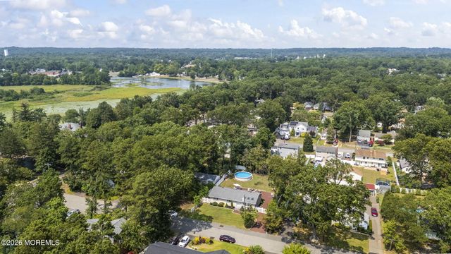 25 Maple Street, Spotswood, NJ 08884