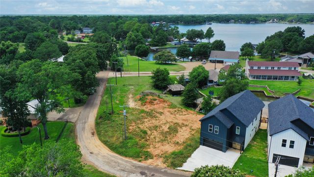 101 Hilltop Drive, Trinidad, TX 75163