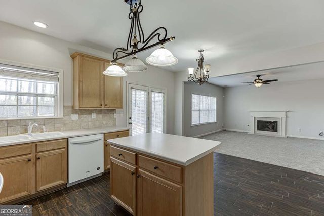 300 Beckenham Walk Drive, Dacula, GA 30019