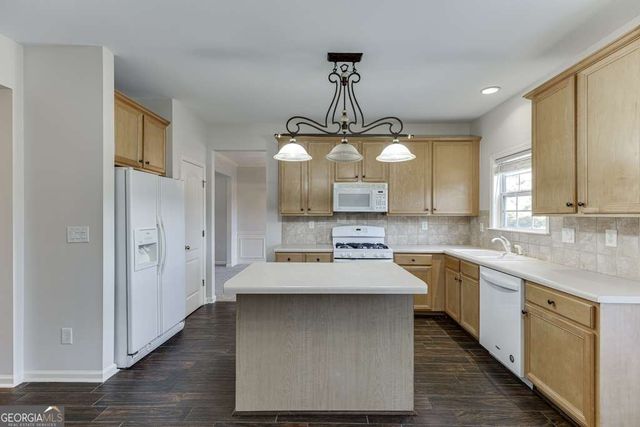 300 Beckenham Walk Drive, Dacula, GA 30019