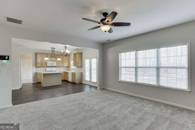 300 Beckenham Walk Drive, Dacula, GA 30019